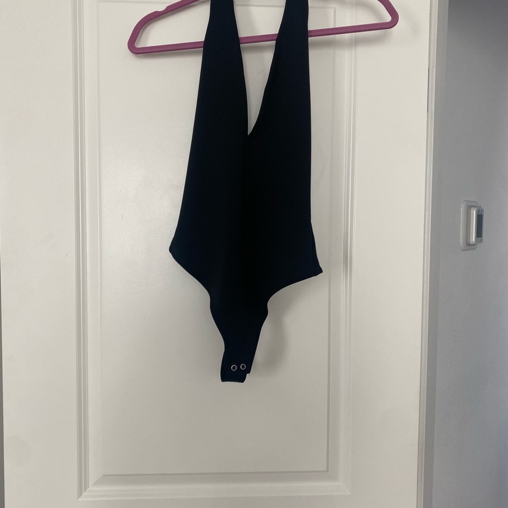 Good American Elegant Black Top